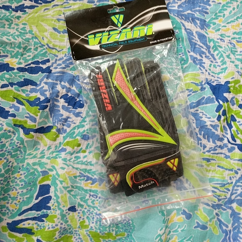 Soccer Goalie Gloves, Junior size 7 NWT